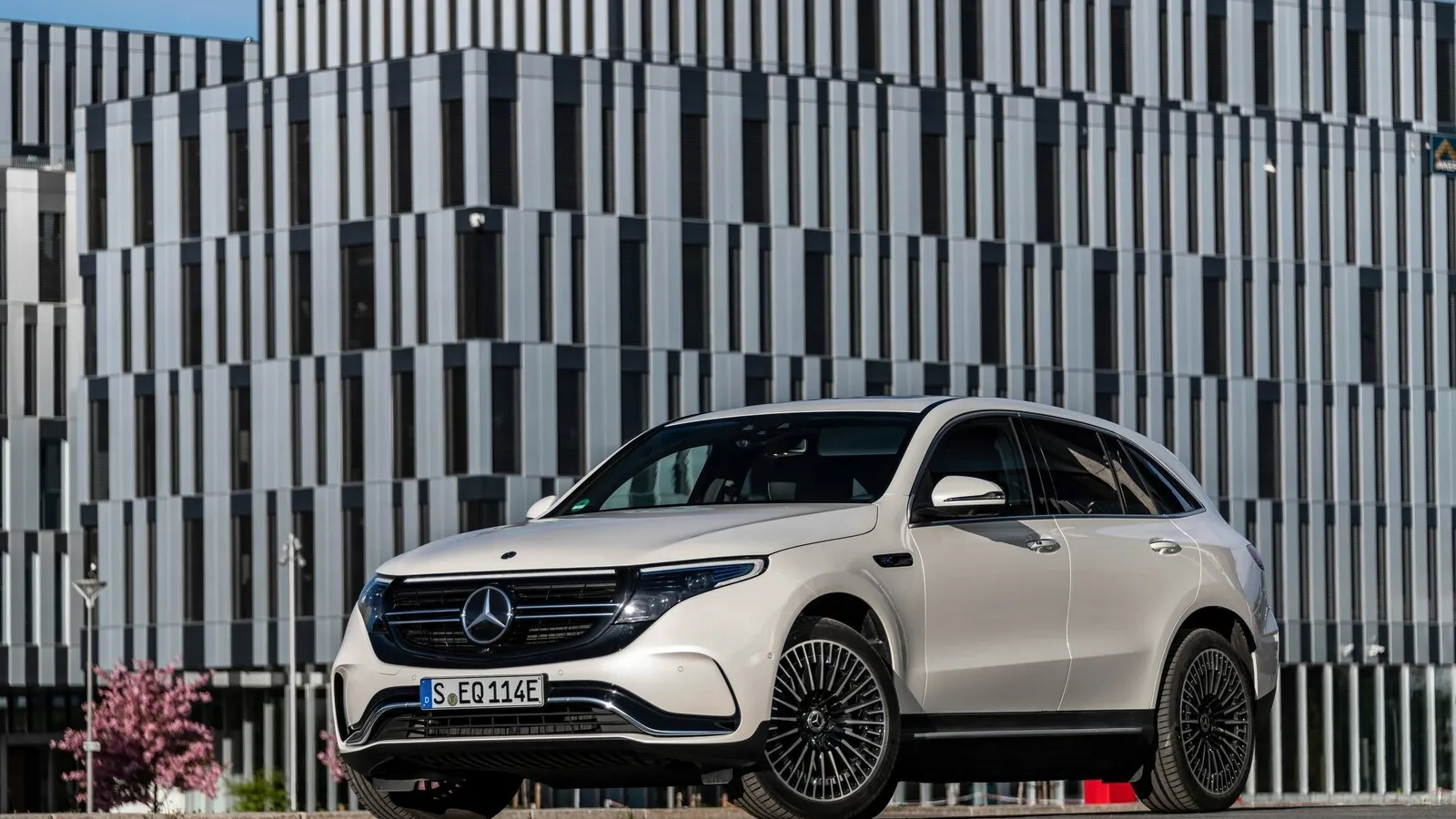 Mercedes-Benz EQC 400 4Matic: Händlereinkaufspreis bei 50,0 Prozent des Netto-Listenpreises (20.000 km p.a.).