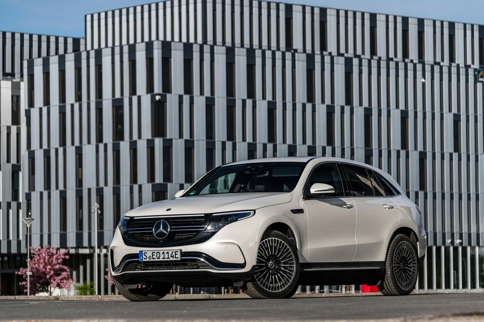 Mercedes-Benz EQC 400 4Matic: Händlereinkaufspreis bei 50,0 Prozent des Netto-Listenpreises (20.000 km p.a.).