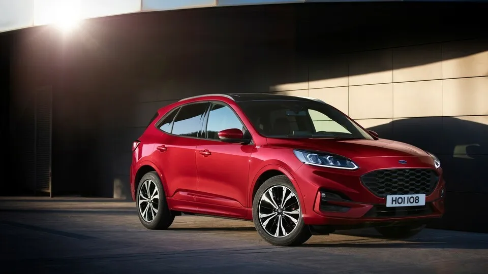 Ford bietet den Kuga in drei Elektro-Varianten