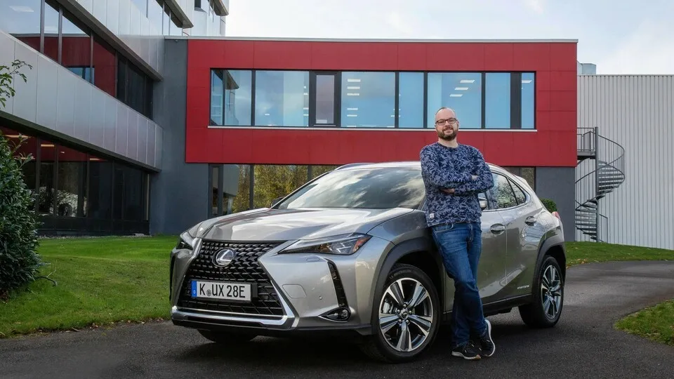 Lexus wird elektrisch: Erste Fahrt im UX 300e