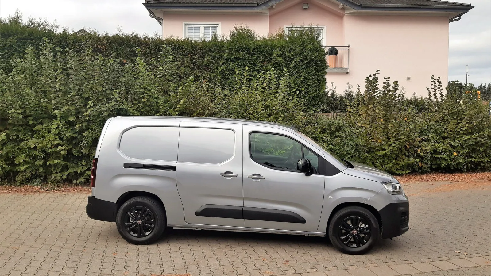 Zwei Karosserielängen – 4,40 und 4,75 Meter – stehen für den Fiat Doblo zur Wahl.