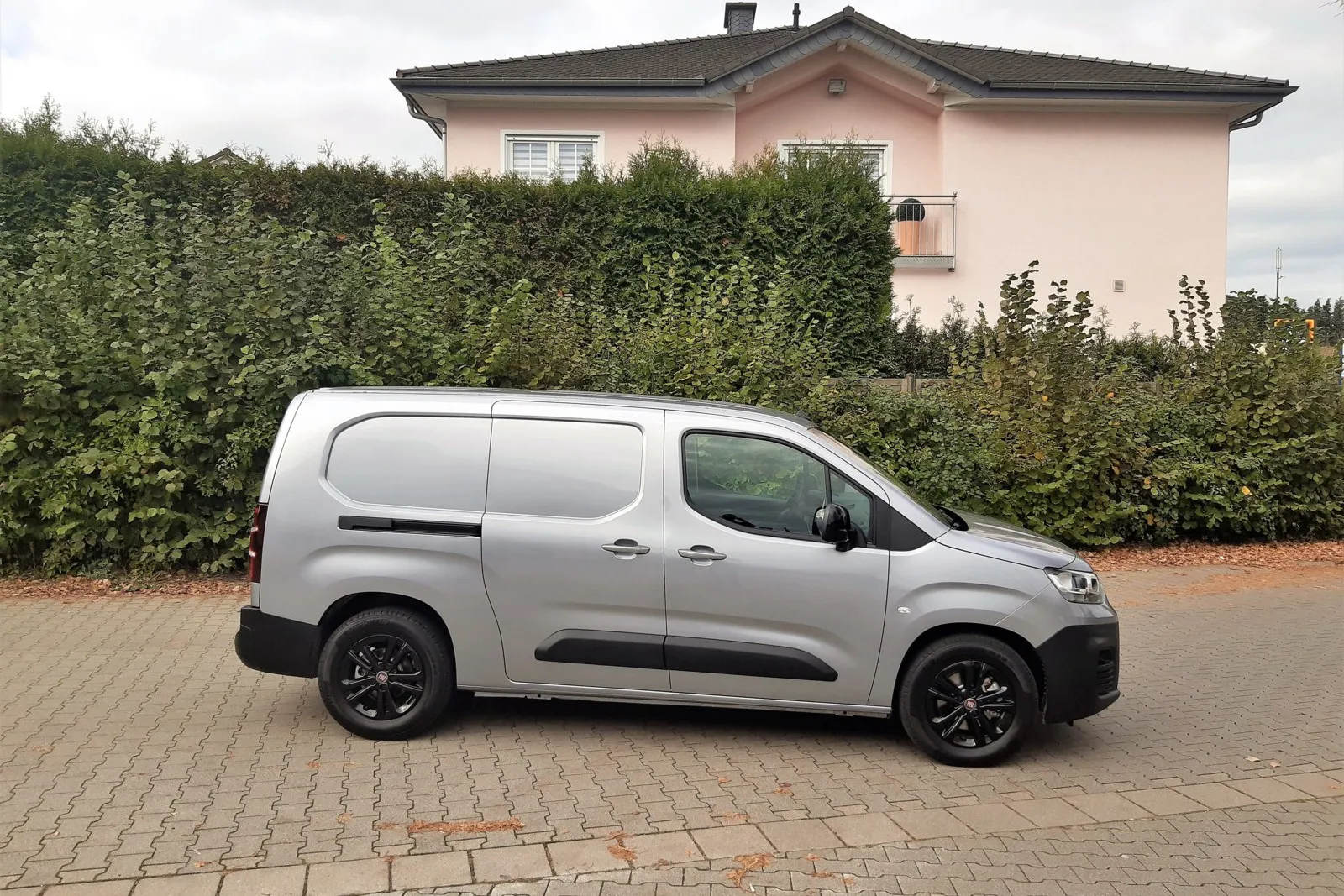 Zwei Karosserielängen – 4,40 und 4,75 Meter – stehen für den Fiat Doblo zur Wahl.