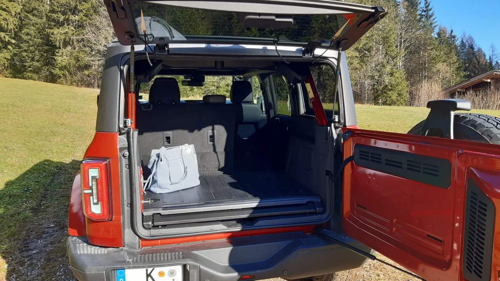 1.007 bis 2.349 Liter fasst der Laderaum des Ford Bronco.