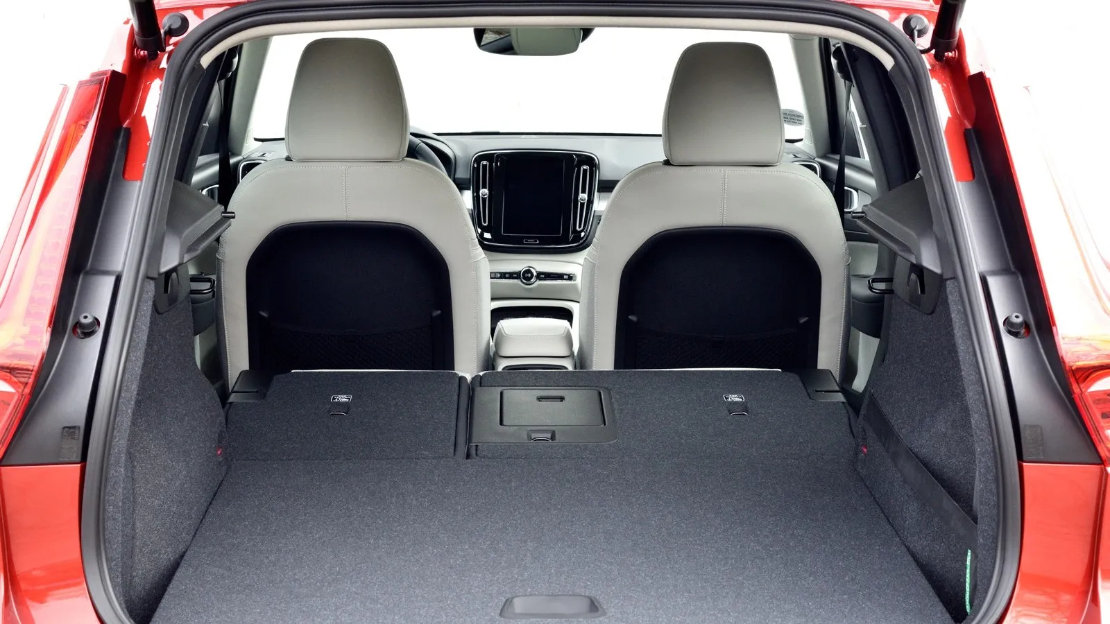 VolvoXC40 Plug-in Hybrid