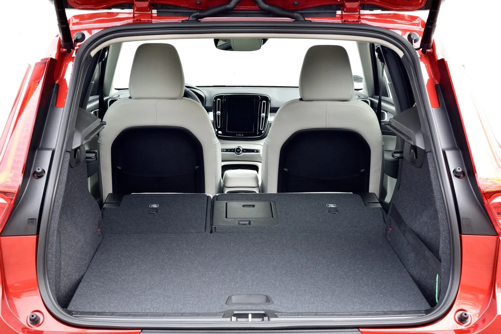 VolvoXC40 Plug-in Hybrid