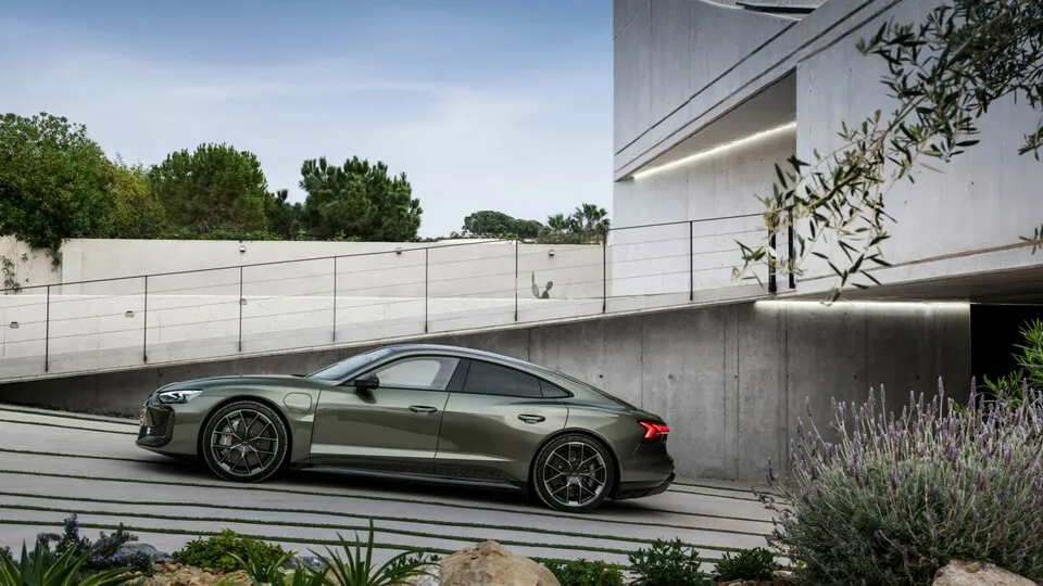 Audi muss die Preise für Elektroautos wie den E-Tron GT senken.
