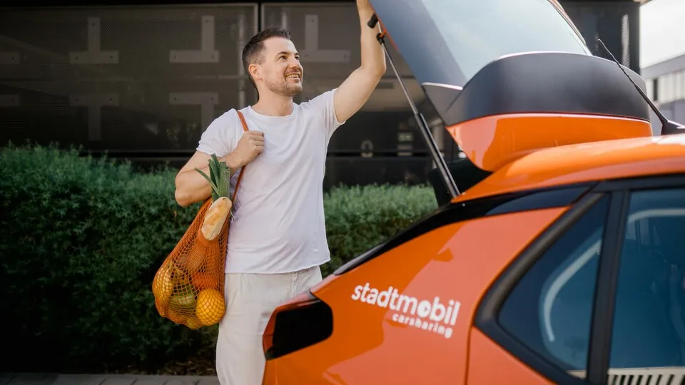 Die Zahl der Carsharing-Angeobt wächst.
