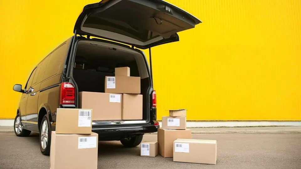 Für die falsche gewerbliche Ladungssicherung drohen Bußgelder und andere schwerwiegende juristische Konsequenzen, auch für Fuhrparkverantwortliche.