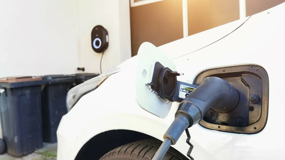 Bei der Wallbox für den E-Dienstwagen sollten Fuhrparkmanager die individuellen Bedürfnisse der Mitarbeiter berücksichtigen.
