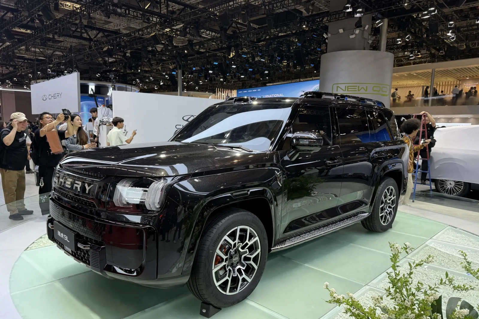 Chery bleibt angriffslustig und stellt in Shanghai mit dem Triggo 9L ein 200 kW starkes SUV mit Hybridantrieb vor.
