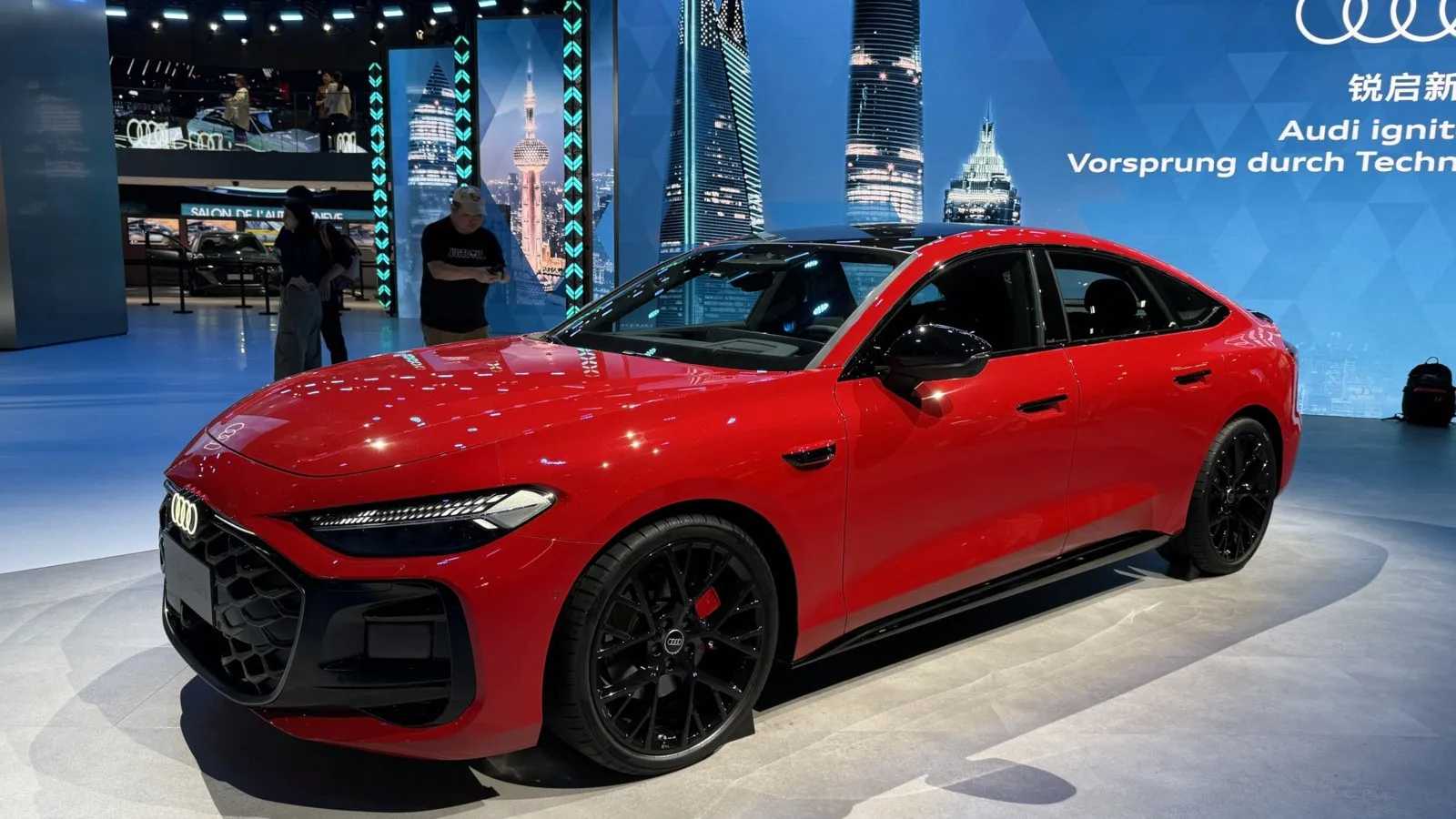 Audi zeigt in Shanghai unter anderem eine verlängerte Version des neuen A5 Sportback.