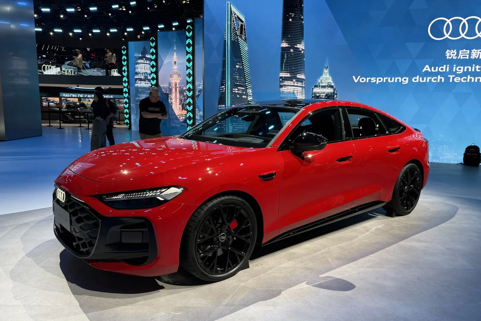 Audi zeigt in Shanghai unter anderem eine verlängerte Version des neuen A5 Sportback.