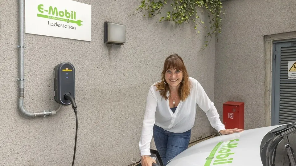 Andrea Baumgart, Gruppenleiterin Zentrale Dienste und Fuhrpark beim Ruhrverband, verwaltet einen gemischten Fuhrpark, der zu etwa zehn Prozent aus Leasingfahrzeugen besteht – Tendenz steigend.