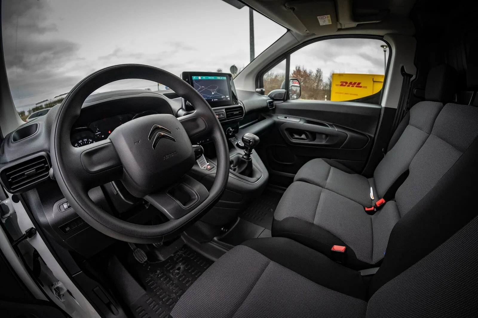 Minus X: Im Nutzfahrzeug sind solche Ausstattungen freilich nicht zu haben.