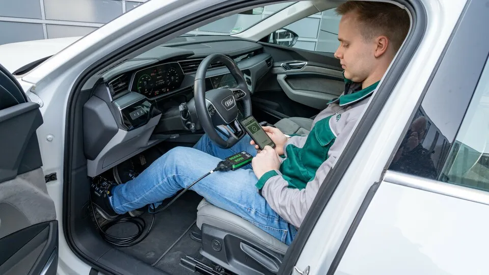 Das Prüfen von Batterien könnte für Prüforganisationen ein bedeutender Zukunftsmarkt werden.