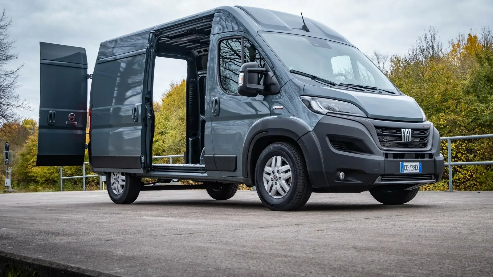 Für den neuen Ducato als 180 Multijet 3 sprechen sein starker Motor und das flinke Getriebe. Im Allgemeinen ist der 3,5-Tonner vor allem nützlich und preiswert.