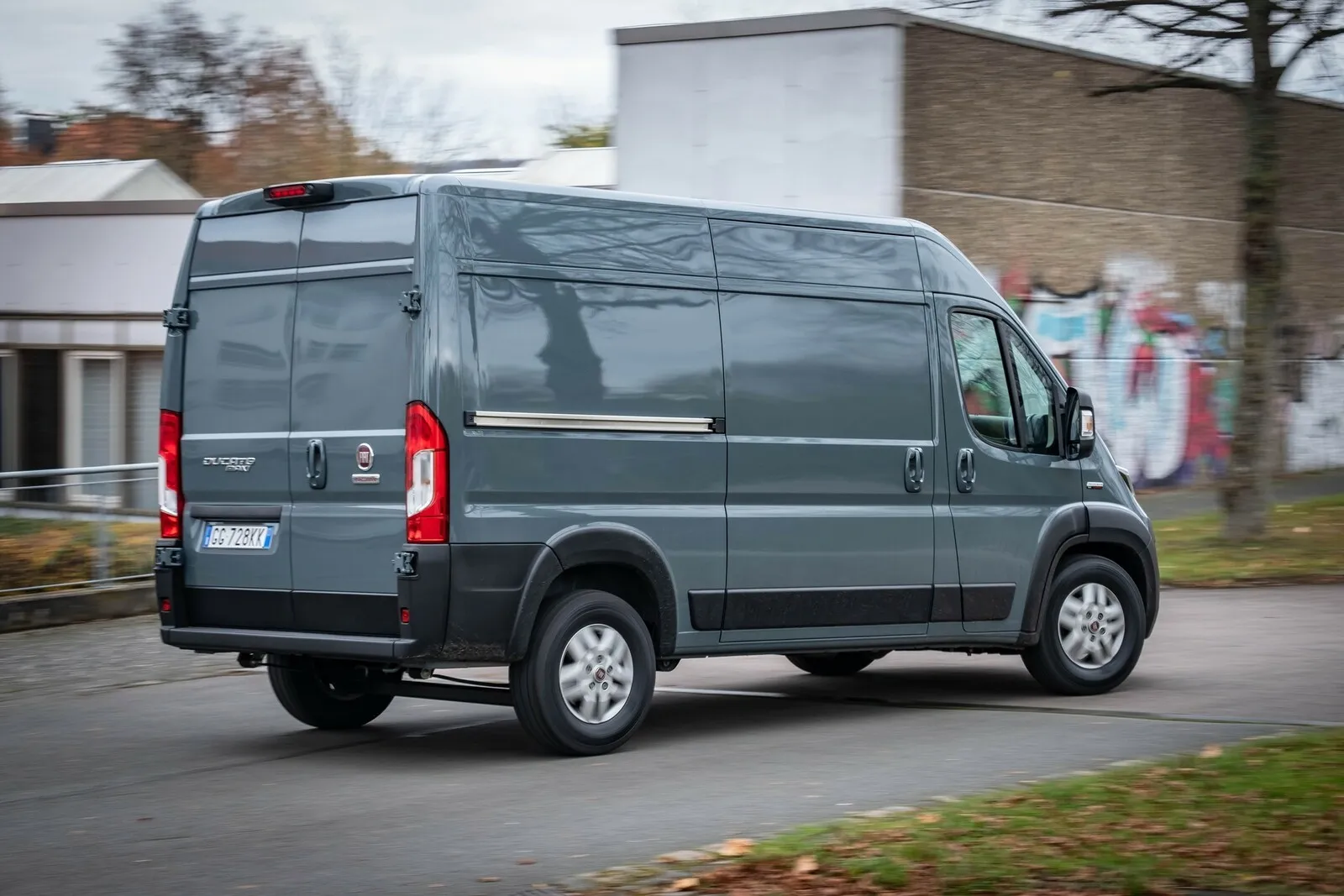 Facelift für Facelift: Der Ducato fährt schon seit über einem Jahrzehnt auf der gleichen Basis, wird aber immer wieder modernisiert.