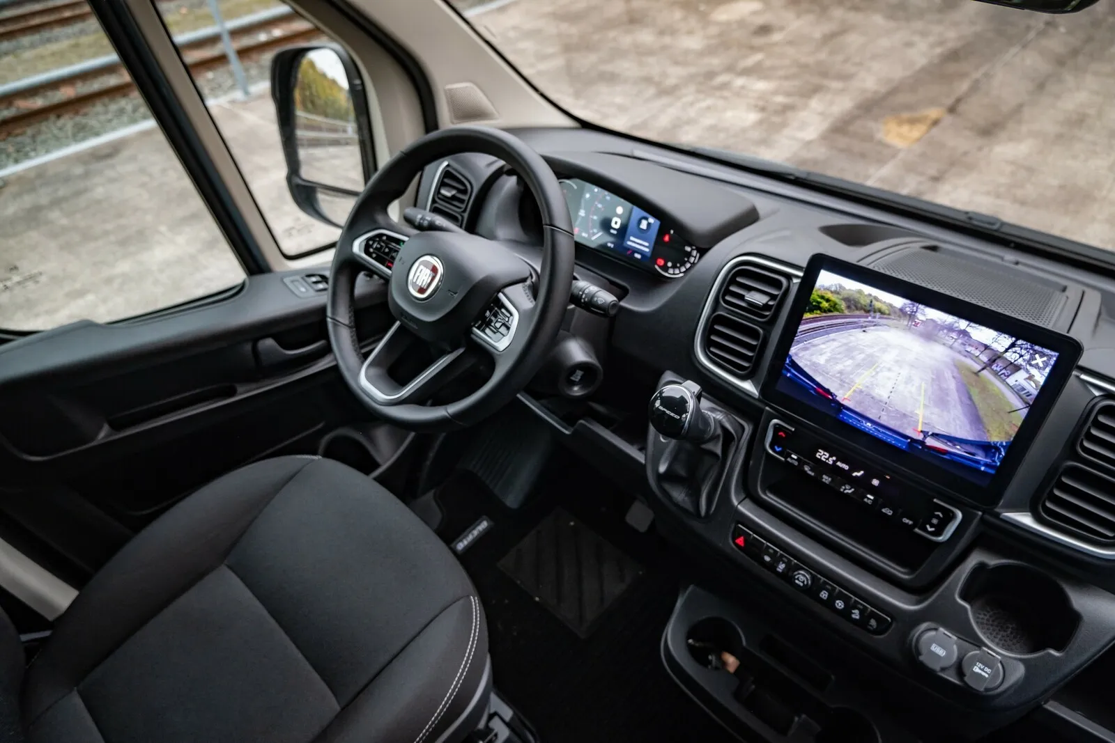 Alles Neue kommt von innen: Neben den Multijet-3-Motoren ist es vor allem der Innenraum, der Käufer künftig mehr zum Ducato hinzieht.