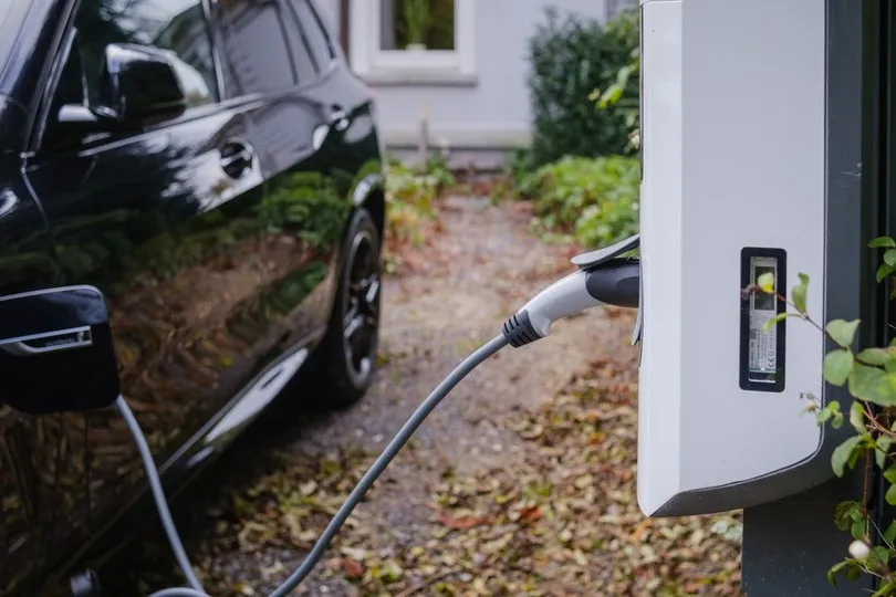 Elektroautos treiben das Wachstum des EU‑Pkw‑Markts im Mai.