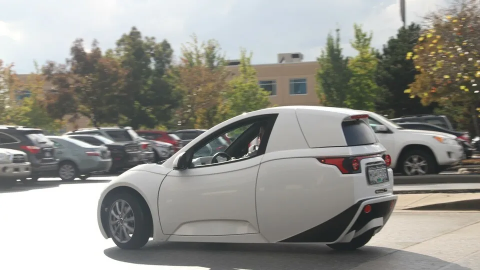 Elektrische Dreirad-Autos kommen jetzt in Fahrt