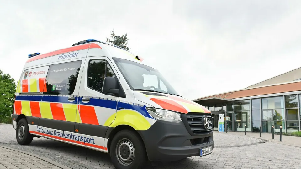 Ambulanzmobile aus SchÃ¶nebeck bei Magdeburg will die elektrische Revolution auch ins Rettungswesen tragen