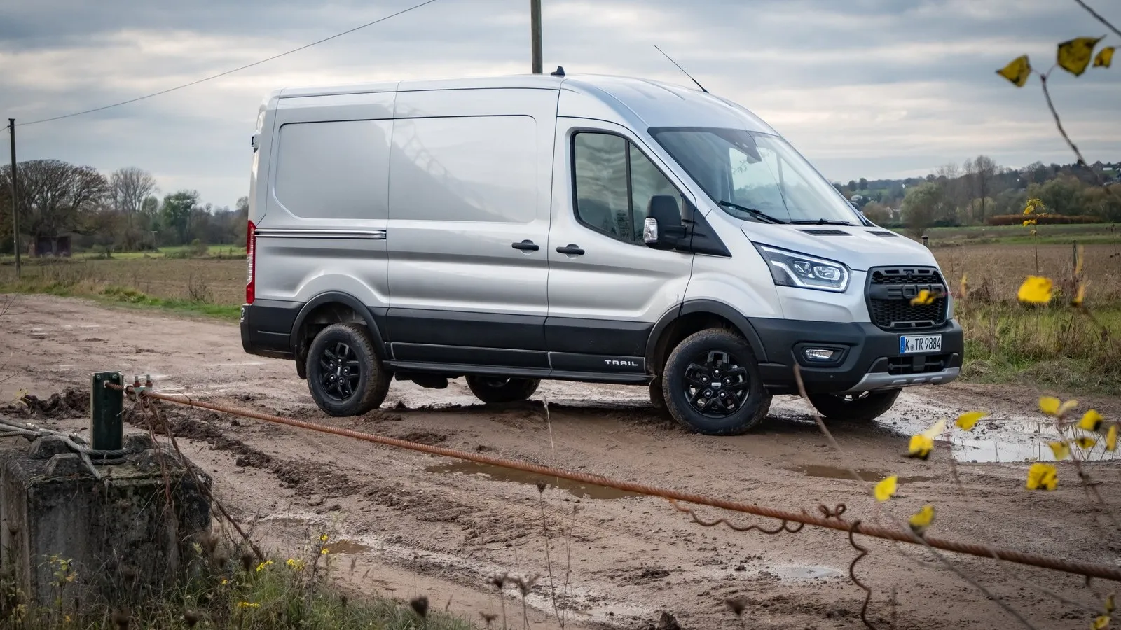 Ganz der Alte: Auch mit kontrastiertem Röckchen bleibt der L2H2 ganz Transporter.