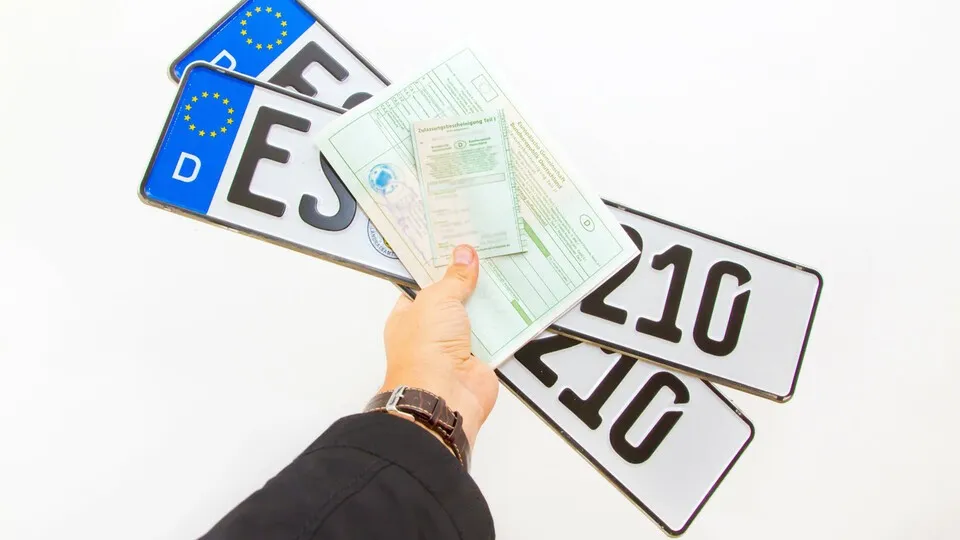 Jetzt auch für Unternehmen und Dienstleister möglich: die digitale Fahrzeugzulassung.