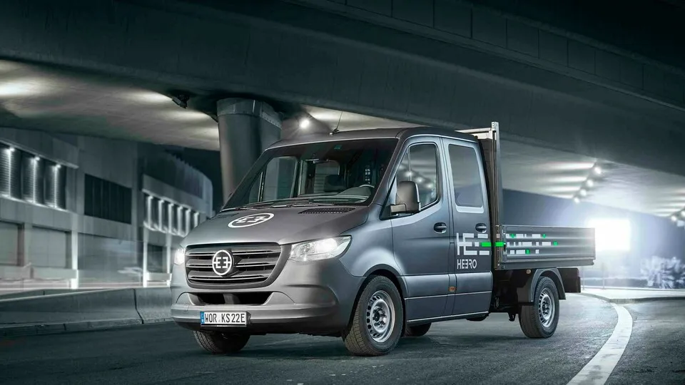 Um einen Sprinter zum Elektro-Transporter zu machen bietet E-Works Mobility mit dem „Heero“ eine Umrüstlösung an.