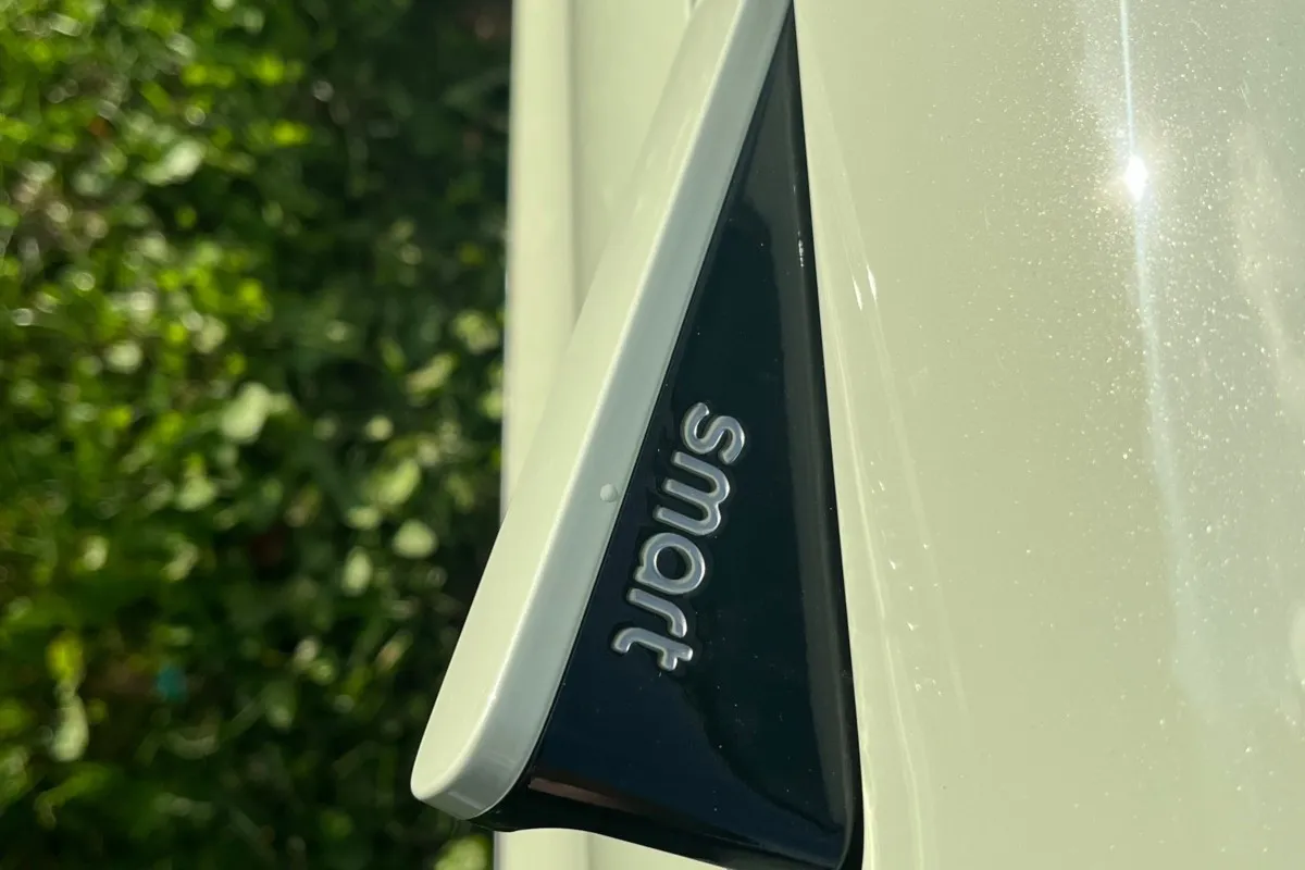 Eleganz mit Ecken und Kanten – Das Design des Smart #3 fällt auf.