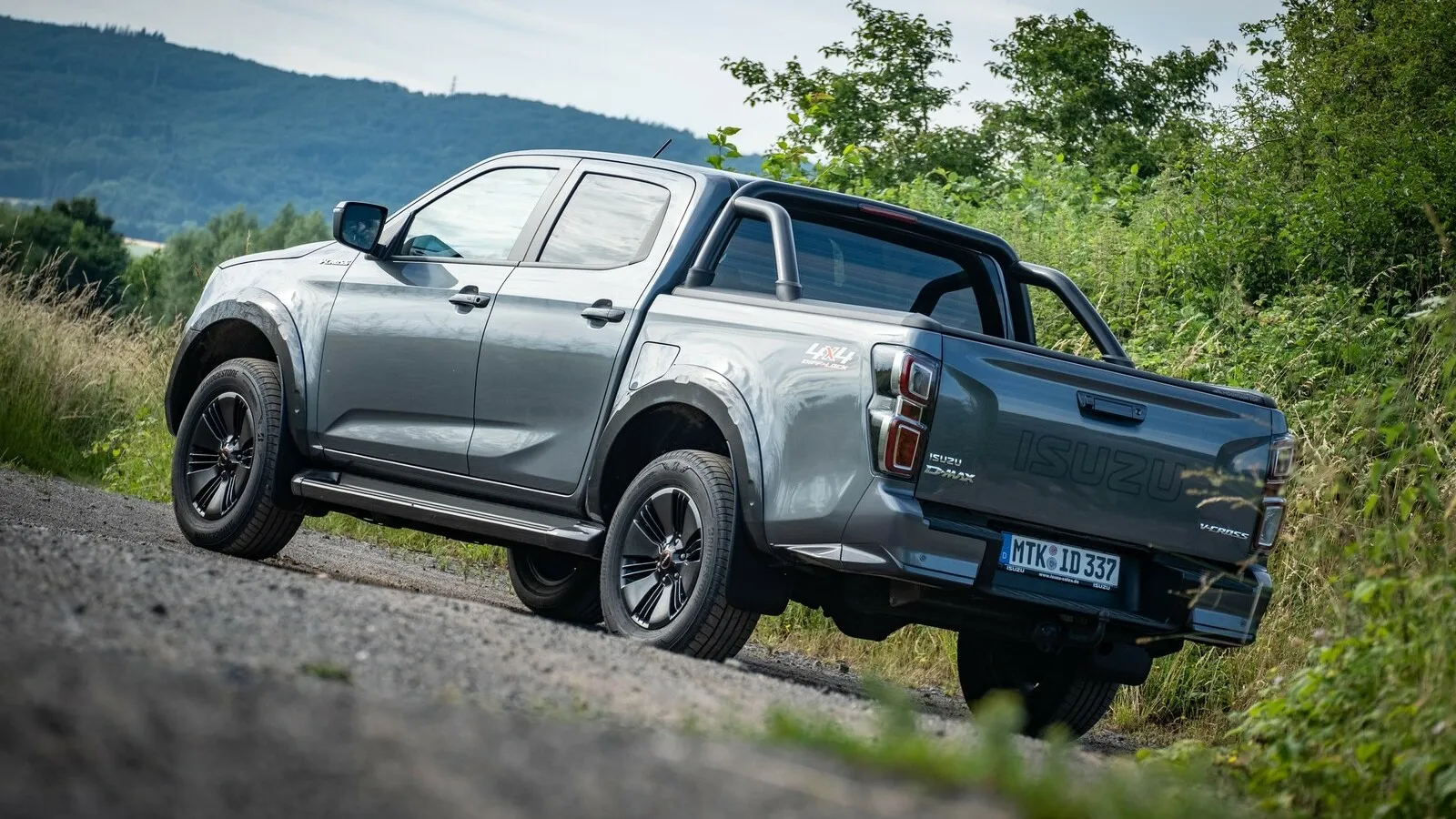 Mit einer Ausstattung a la Wildtrak und n-Guard kann der Exot auch bei Freizeit-Cowboys punkten.