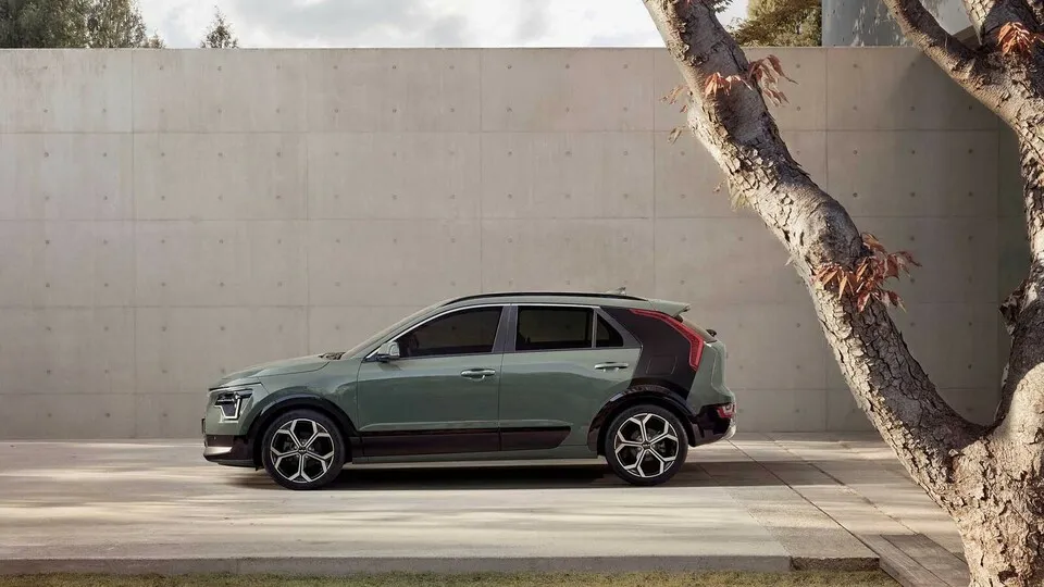 Der E-Niro geht mit verändertem Design, einem neuen Hybridsystem und verbesserten digitalen Funktionen in die zweite Generation.