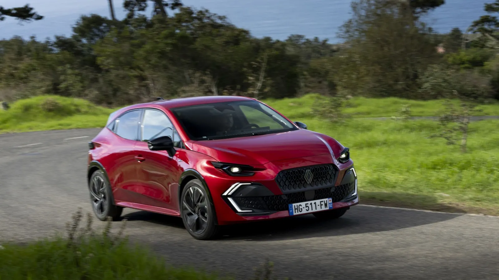 Der Renault Clio setzt einen Kontrapunkt zu seinem Elektro-Pendant R5.