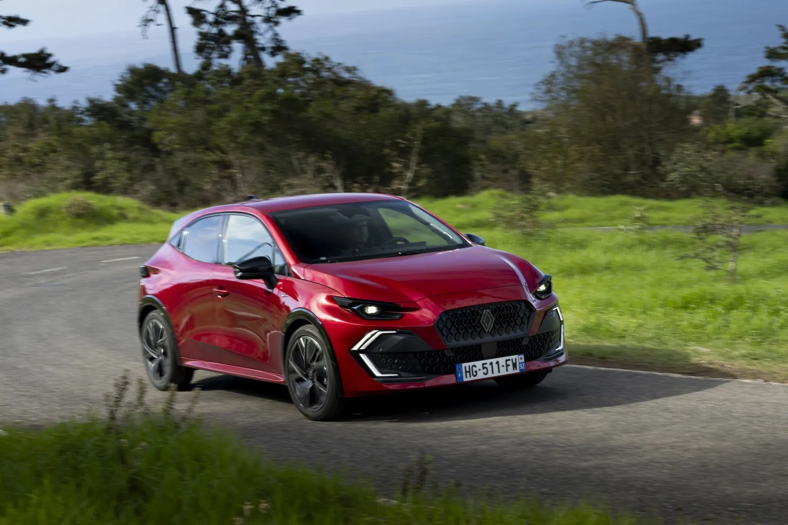 Der Renault Clio setzt einen Kontrapunkt zu seinem Elektro-Pendant R5.