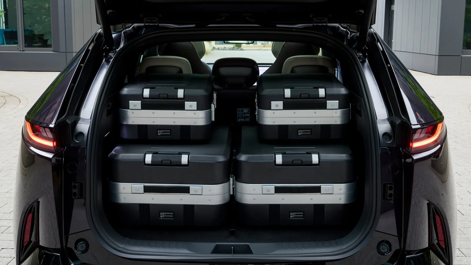 Der Kofferraum des Mazda CX 6e bietet ein maximales Ladevolumen von 1.434 Litern.