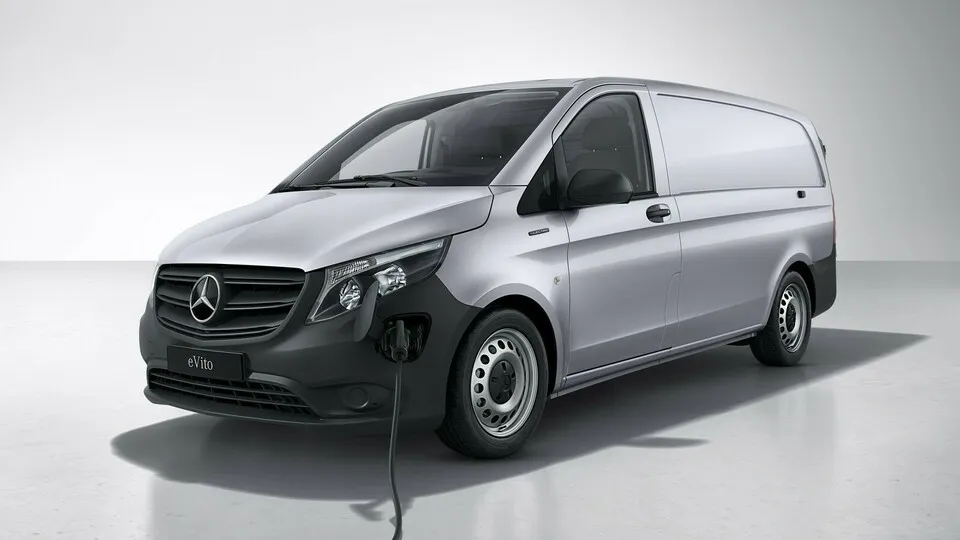 Ein neues Rekuperationssystem und mehr Akkukapazität: Daimler bessert beim e-Vito Kastenwagen die Reichweite nach.