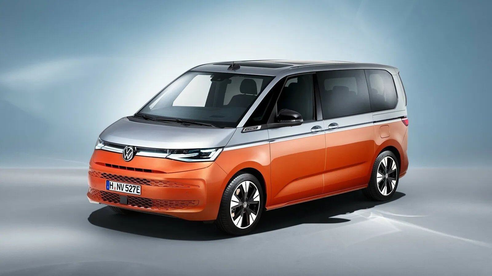Der neue Volkswagen T7 Multivan verfolgt ein moderneres Konzept und will in der Premiumklasse mitmischen.