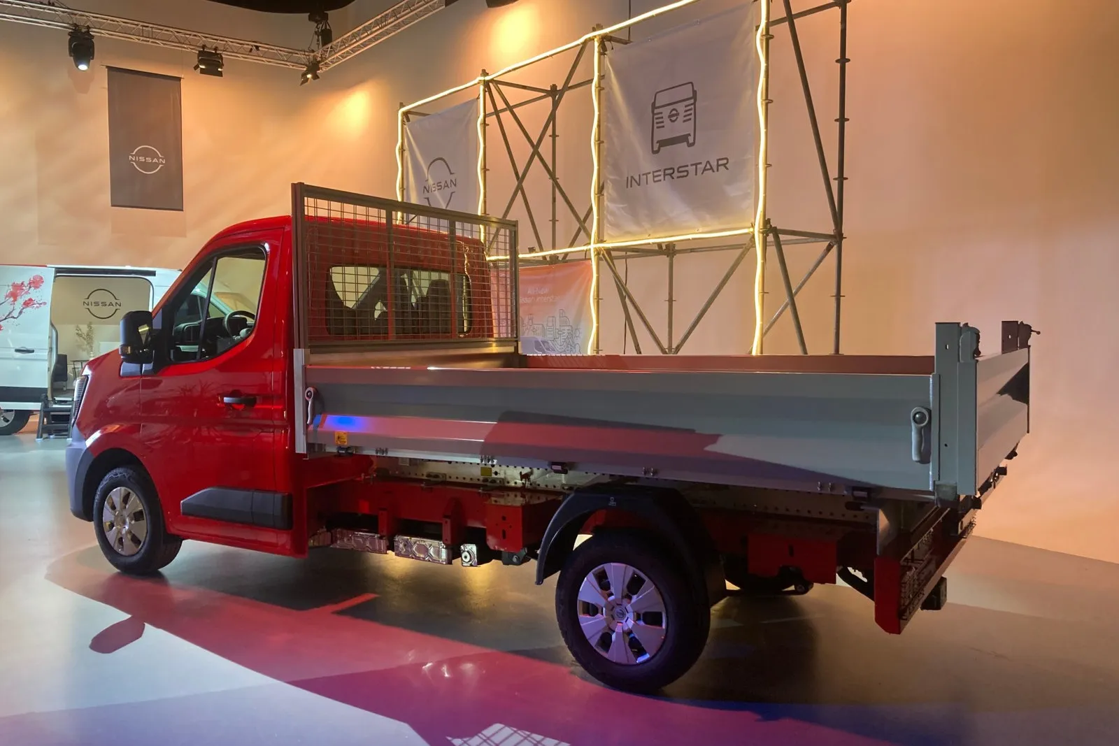 … oder als Pritschenwagen.