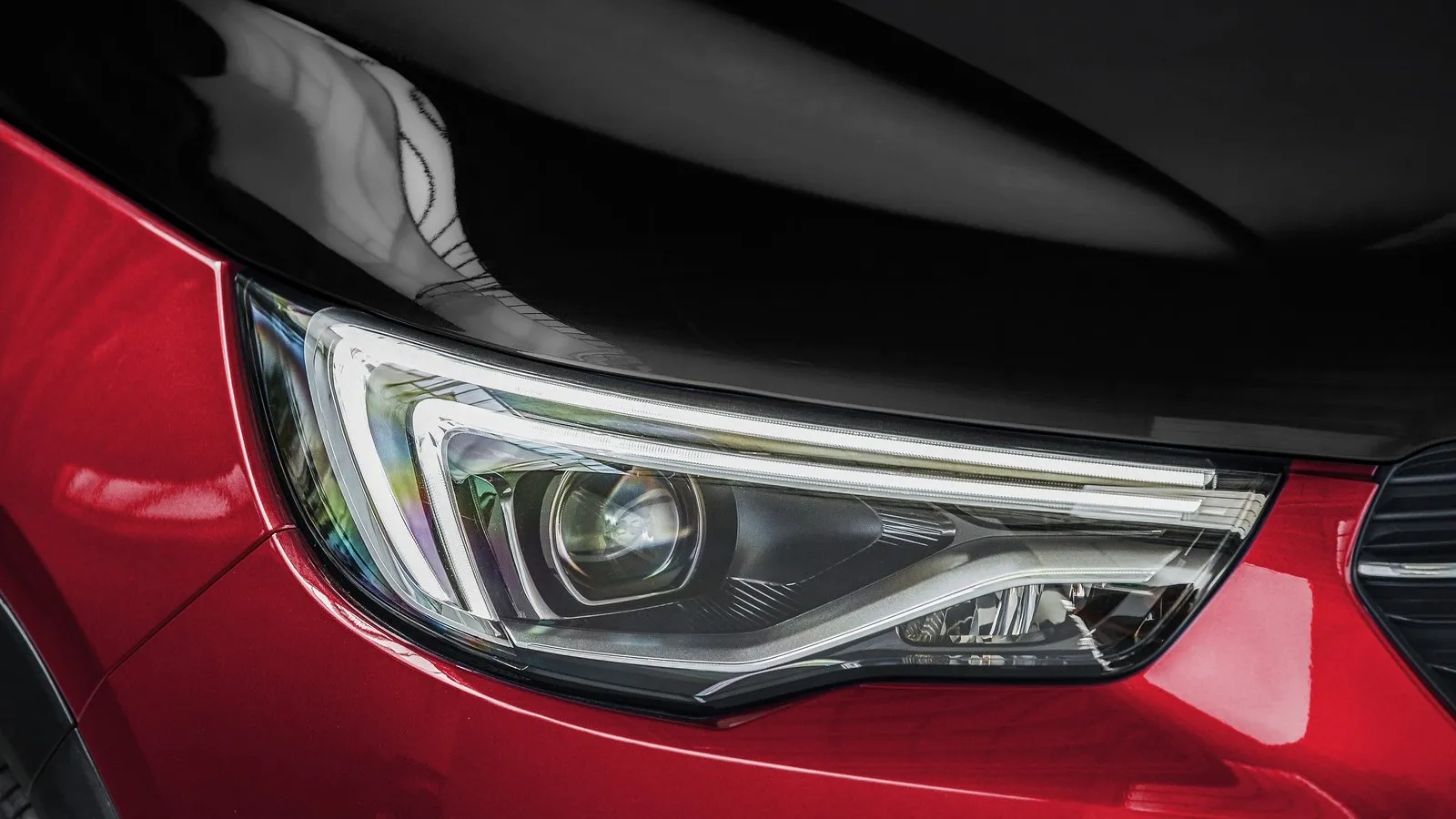 Opel Grandland X Hybrid4