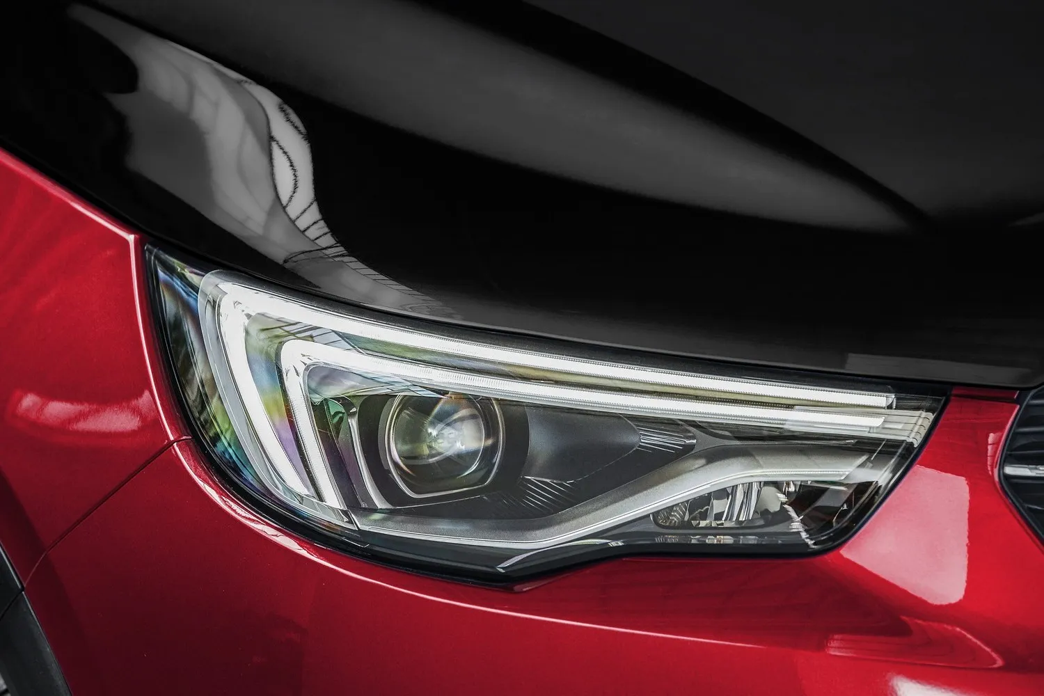 Opel Grandland X Hybrid4