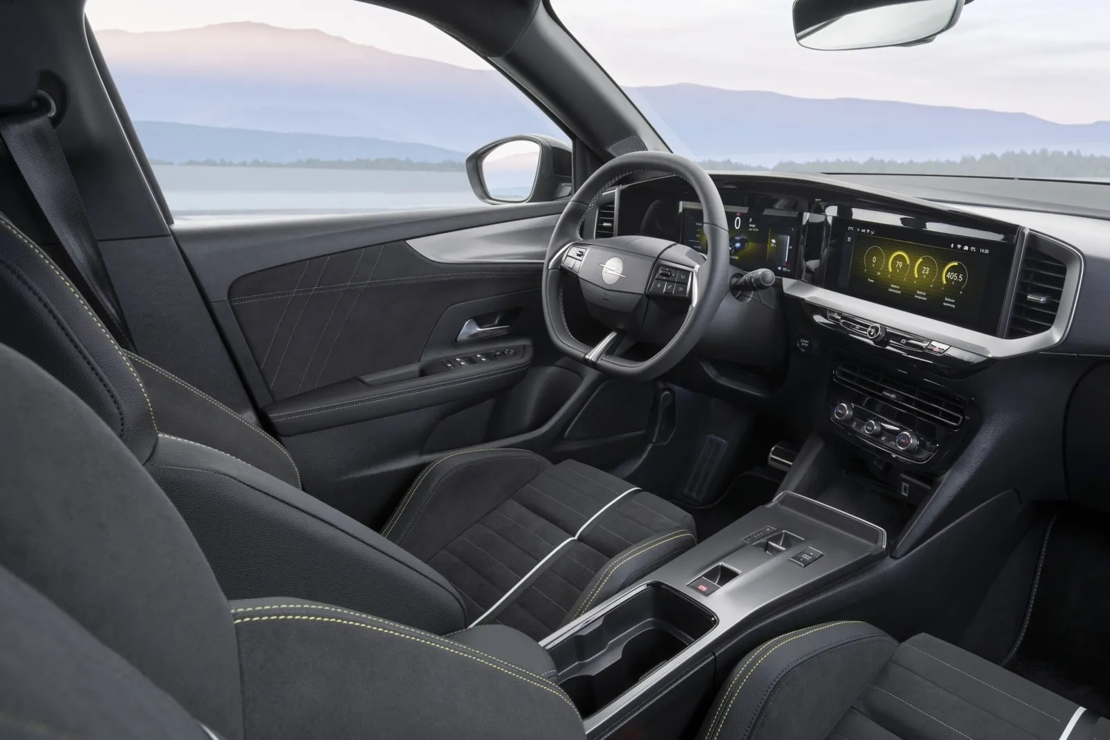 Das Cockpit entspricht weitgehend dem des Standardmodells.