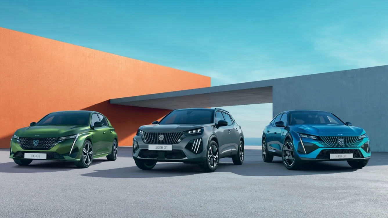 Unter Strom gesetzt: Peugeot 308, 2008 und 408 sind wie ihre Markenkollegen mit elektrifizierten Antrieben zu haben.