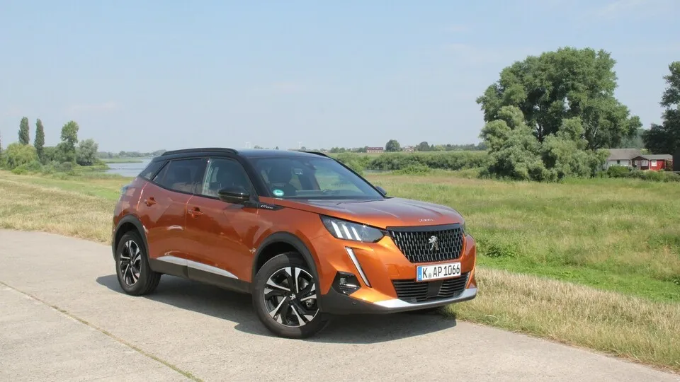 City-SUV Peugeot 2008: Modisch, aber praktisch