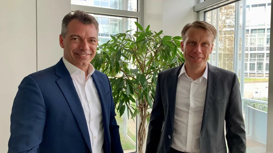 Im Interview sprechen die VMF-Vorstandsmitglieder Vinzenz Pflanz (links) und Frank Hägele über die Transformation des VMF, die Veränderung der betrieblichen Mobilität und stellen eine Forderung an die Fahrzeughersteller.