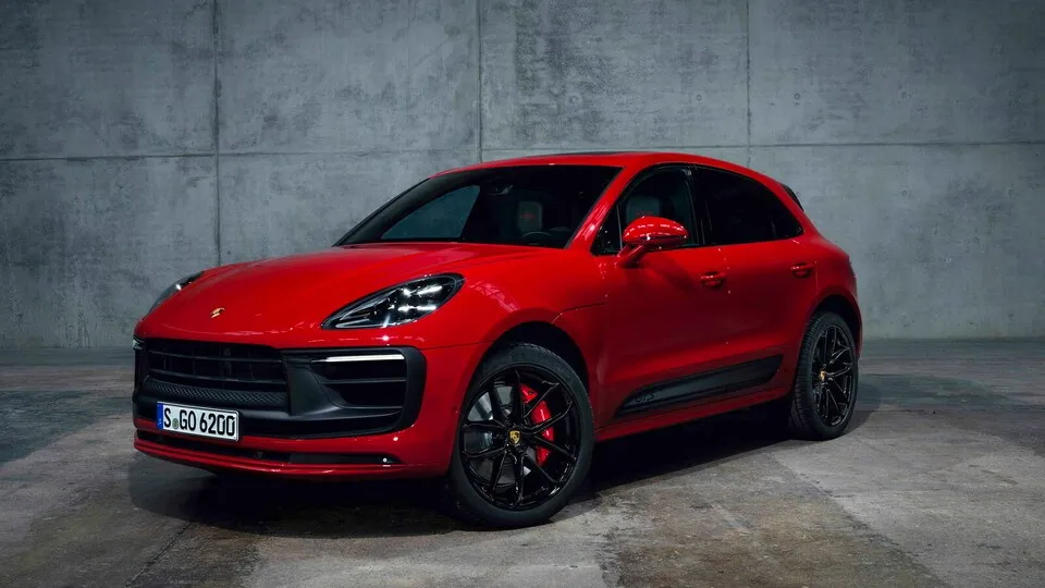 Die zweite Modellpflege des Porsche Macan umfasst vor allem stärkere Motoren und berührungsempfindliche Steuerungsfelder statt Tasten.