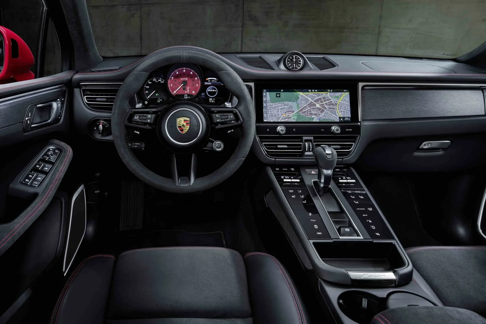 Auf normale Tasten verzichtet Porsche beim Facelift des Macan. Stattdessen sind berührungsempfindliche Steuerungsfelder im Cockpit zu finden.