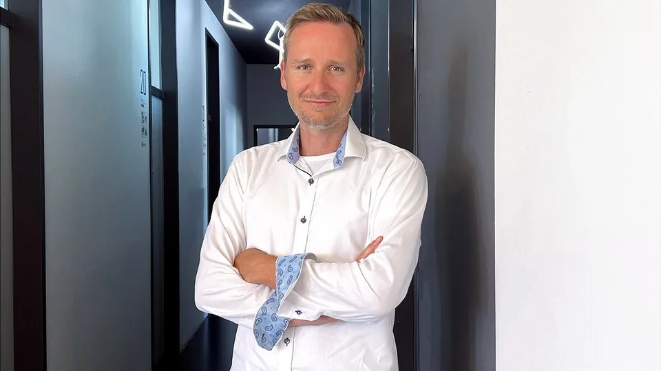 Alternative Mobilitätslösungen sind sein Geschäft: Andreas Reichert im Interview mit Chefredakteur Clemens Noll-Velten.