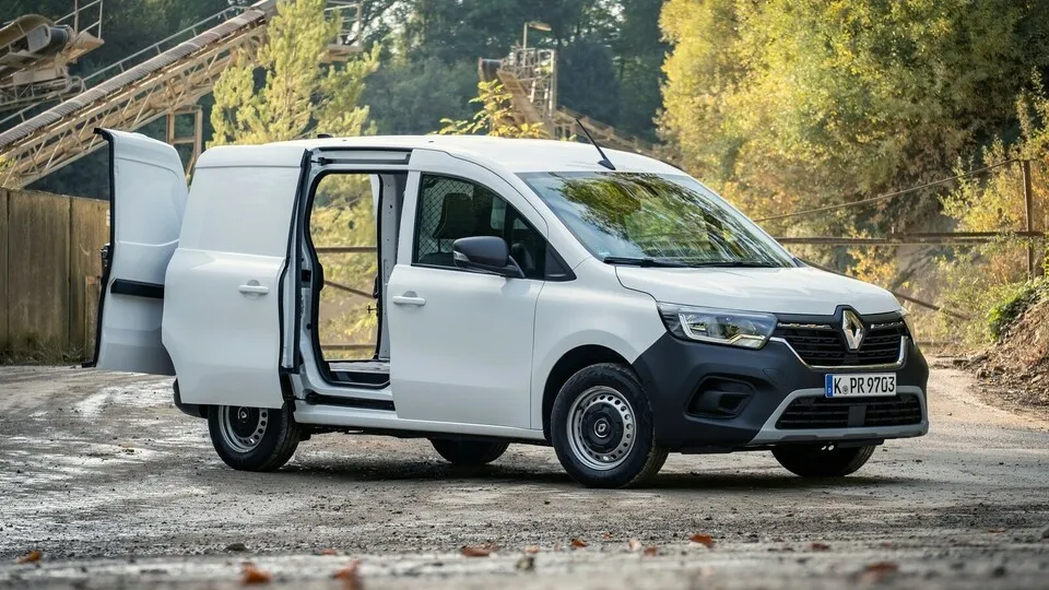 Modernisiert und mit klugen Ideen umgesetzt: Der Renault Kangoo Rapid bietet dank seiner Durchlademöglichkeit und entfallender B-Säule mehr Möglichkeiten zum Beladen.
