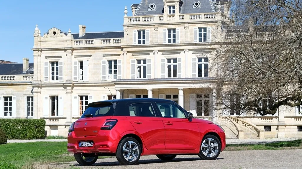 Dank seines guten Preis-Leistungs-Verhältnisses und optimierter Tugenden bietet der smarte Kleinwagen ein attraktives Gesamtpaket für Stadtfahrer und junge Familien.