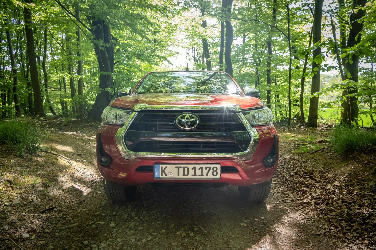 Gute Figur: Der Toyota Hilux hinterlässt einen positiven Eindruck, das Design macht ihn auch für Ein-Prozent-Cowboys interessant.