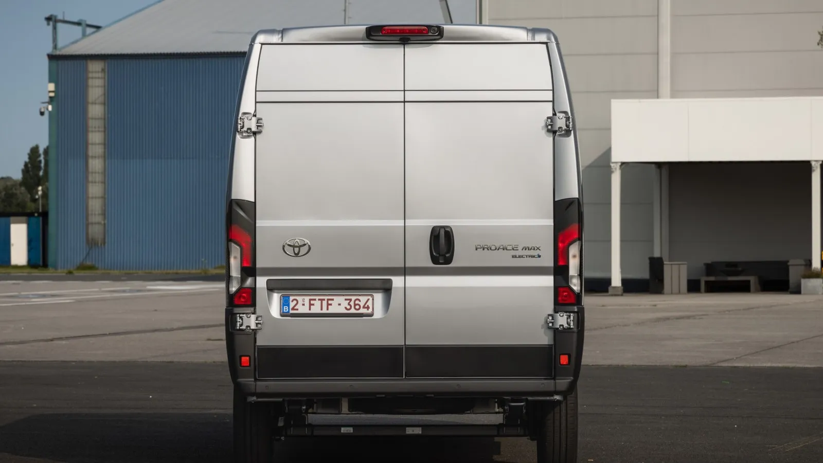 An der Heckklappe weist der Schriftzug "Electric" auf seine besondere Antriebstechnik hin.